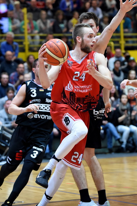 Für Matt Vest und die Uni Baskets ist das Spiel am Samstag ein must-win. (Foto: Ulrich Petzold)